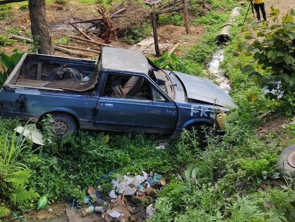 Acidente em Cariacica, onde carro caiu em valão e matou criança por Isaac Ribeiro