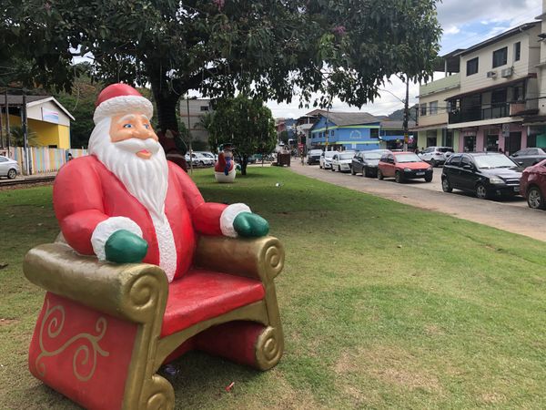 Presépio em tamanho real na pracinha de Marechal Floriano por Montanhas Capixabas