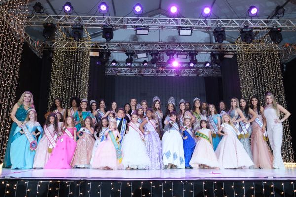 16/12/2019 - 85 meninas disputaram o Miss ES Mini, Mirim, Juvenil e Teen 2020