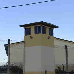 Imagem - Detenta se passa por outra, foge da prisão e é recapturada no ES