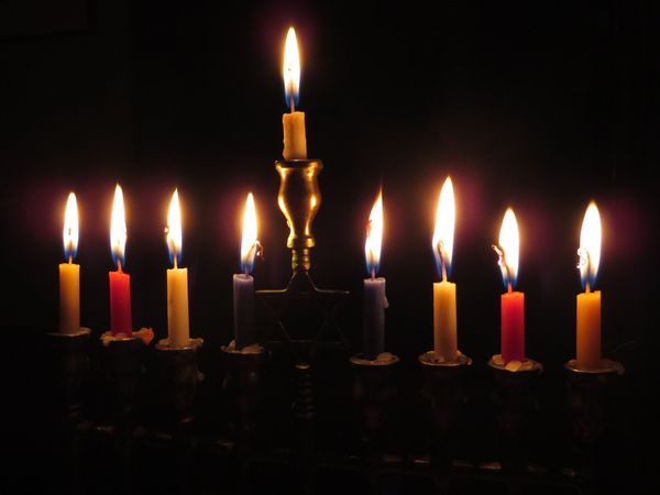 A Gazeta | Chanucá: festa judaica é comemorada em Vitória