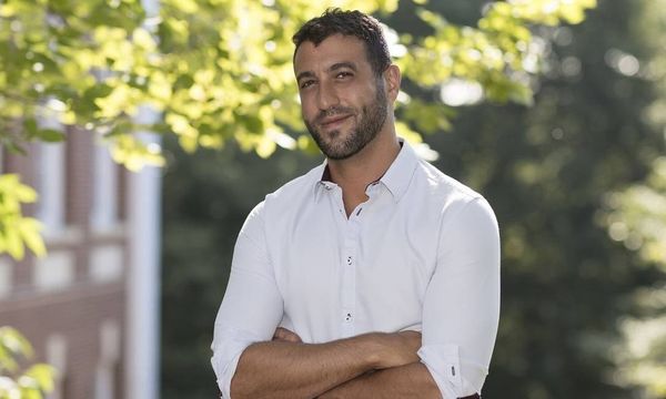 David Nemer, que é de Vitória, O professor é reconhecido no mundo como referência em  pesquisa de campanhas políticas, fake news e grupos de WhatsApp