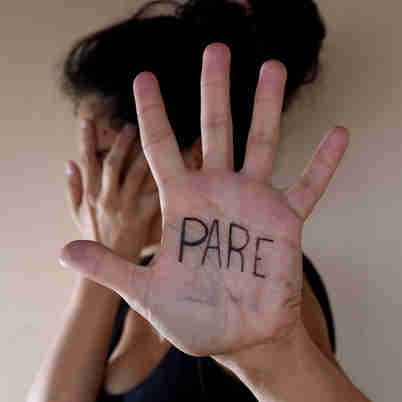 Imagem - Projeto propõe dia de homenagem a policiais que salvam mulheres da violência doméstica