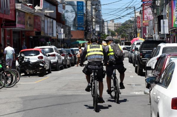 Movimentação no comércio da Glória antes do período da pandemia. Crédito: Vitor Jubini