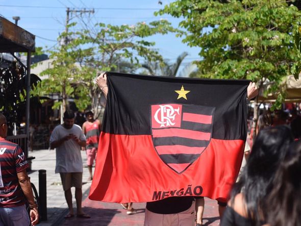 Torcida do Flamengo em Vitória por Vitor Jubini