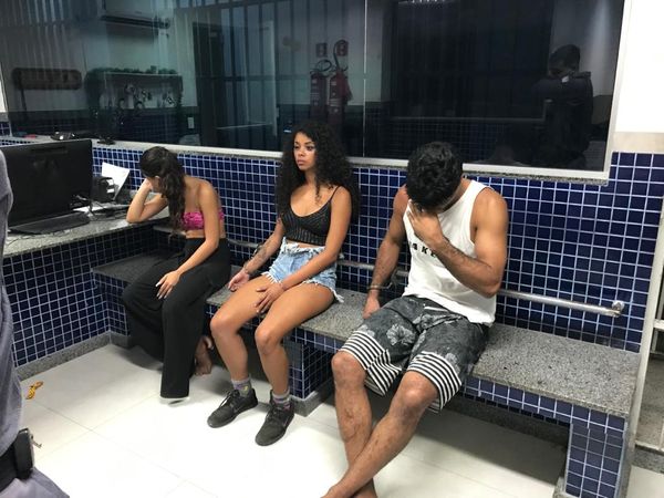 Ação em festa clandestina resulta em apreensão de drogas e detenção de três suspeitos por Guarda Muncipal