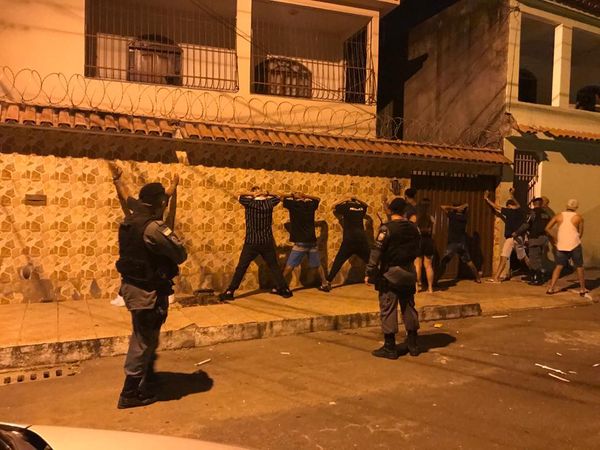 Ação em festa clandestina resulta em apreensão de drogas e detenção de três suspeitos por Guarda Muncipal