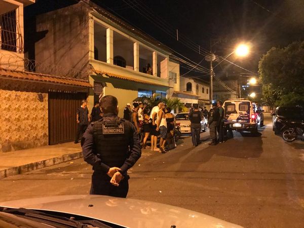 Ação em festa clandestina resulta em apreensão de drogas e detenção de três suspeitos por Guarda Muncipal