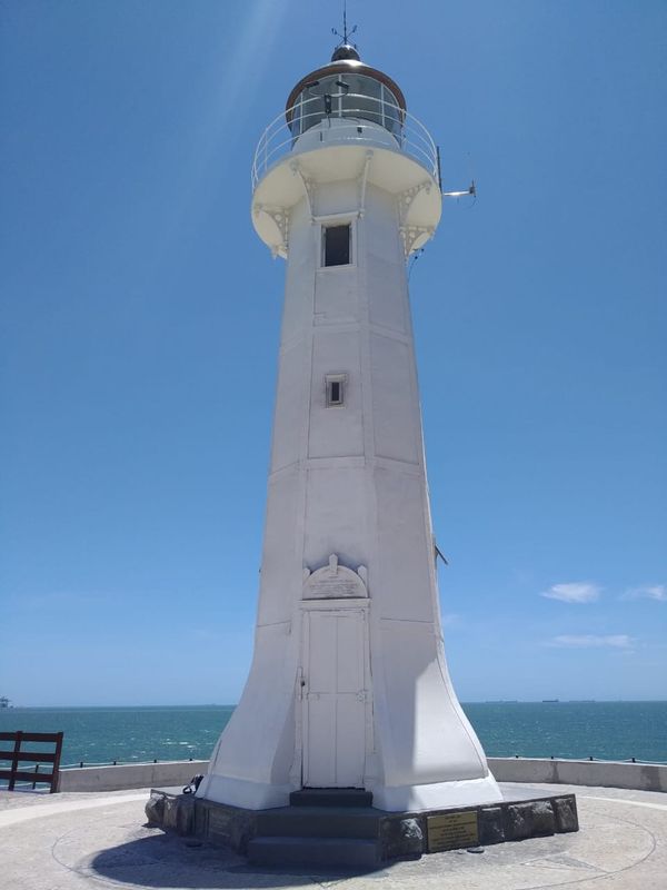 Farol de Santa Luzia, em Vila Velha, é reaberto após reforma por Aline Nunes