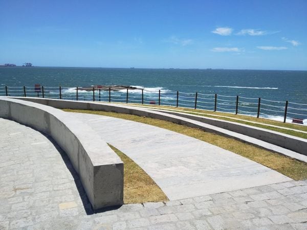 Farol de Santa Luzia, em Vila Velha, é reaberto após reforma por Aline Nunes