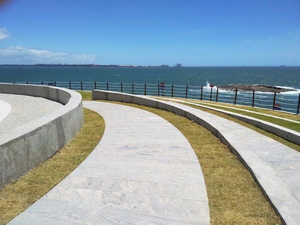 Farol de Santa Luzia, em Vila Velha, é reaberto após reforma por Aline Nunes