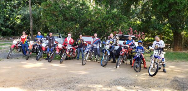 Ação social entrega presentes em João Neiva por Junior Cecato