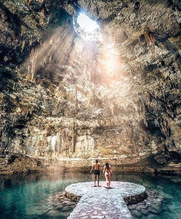 Cenote em Tulum, no México: sugestão para Réveillon na praia por Reprodução/Instagram