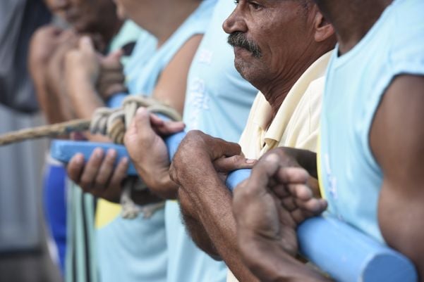 Banda de Congo Amores da Lua percorre ruas do bairro Santa Martha  por Carlos Alberto Silva