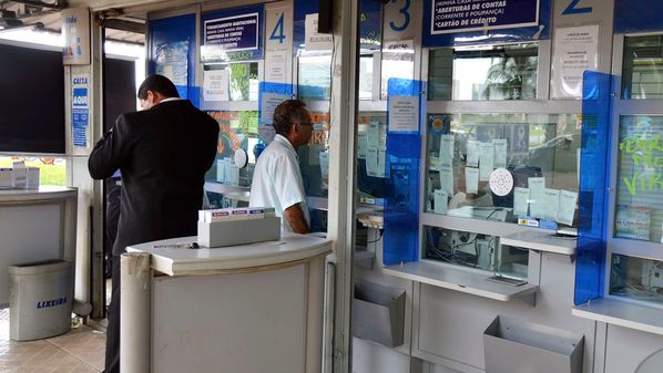 Governo considera que as atividades que continuarem operando deverão estabelecer a segurança no funcionamento para trabalhadores e seu público