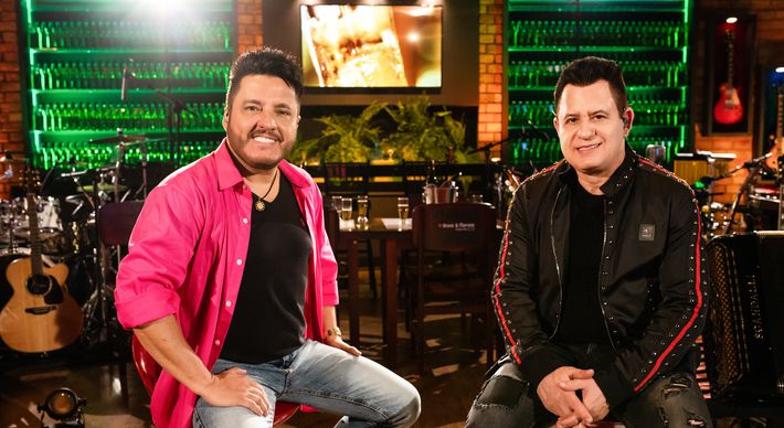 Matheus & Kauan também estarão agitando o dia pela internet; confira a programação