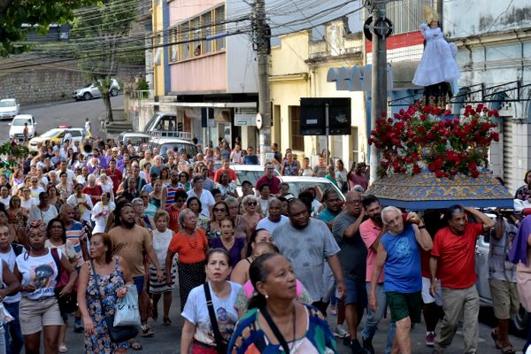Data: 27/12/2019 - ES - Vitória - Procissão de São Benedito - A caminhada saiu da Igreja do Rosário e foi até a Catedral de Vitória - Editoria: Cidades - Foto: Fernando Madeira - GZ por Fernando Madeira
