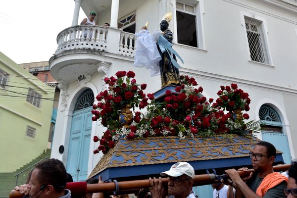 Data: 27/12/2019 - ES - Vitória - Procissão de São Benedito - A caminhada saiu da Igreja do Rosário e foi até a Catedral de Vitória - Editoria: Cidades - Foto: Fernando Madeira - GZ por Fernando Madeira