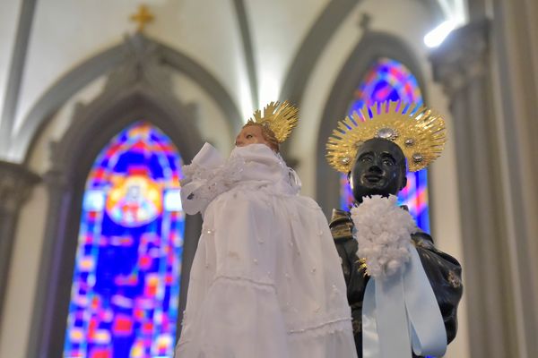 Data: 27/12/2019 - ES - Vitória - Procissão de São Benedito - A caminhada saiu da Igreja do Rosário e foi até a Catedral de Vitória - Editoria: Cidades - Foto: Fernando Madeira - GZ por Fernando Madeira