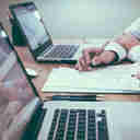 Imagem - Home office: coisas que você não deve fazer no computador do trabalho