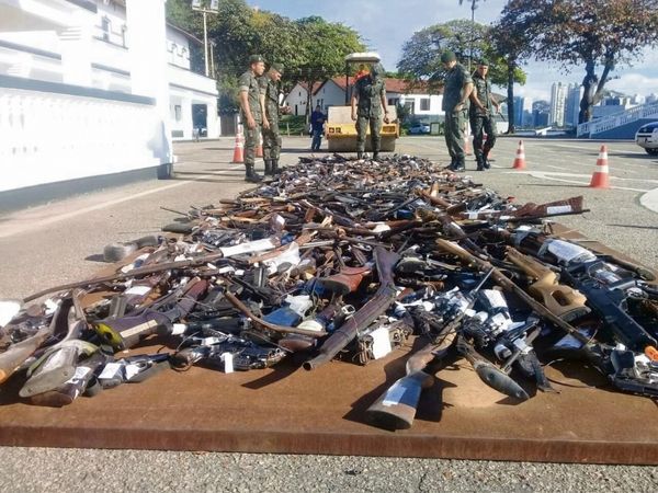 Armas apreendidas pela polícia no ES prontas para serem destruídas no 38º BI
