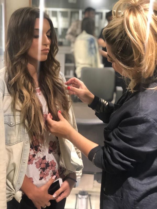 Surf blond é um dos tons de cabelos no verão por Divulgação/Hair & Spa Concept,