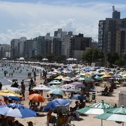 O município anunciou, nesta quinta-feira (4), várias medidas que visam organizar o movimento na cidade. Empresariado teme uma trava nos negócios em pleno verão