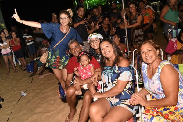 Do Acre, Elisangela de Aly Casas e família estão de férias aqui  no es.  Aproveitaram para ver o JVV por Carlos Alberto Silva