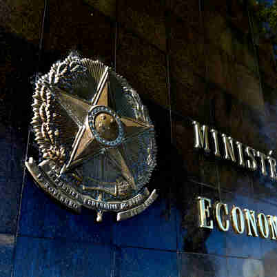 Imagem - Economistas criticam reforma por "premiar" elite do serviço público