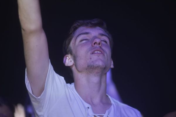 Segundo dia de Jesus Vida Verão na praia de Itapoã, em Vila Velha por Fernando Madeira