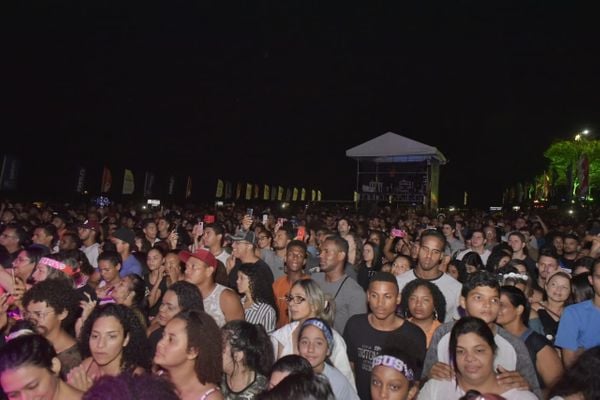 Segundo dia de Jesus Vida Verão na praia de Itapoã, em Vila Velha por Fernando Madeira