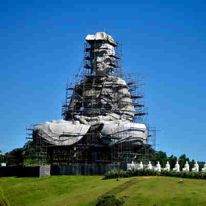 Imagem - Fotos: 2º maior do mundo, Buda gigante de Ibiraçu segue em construção