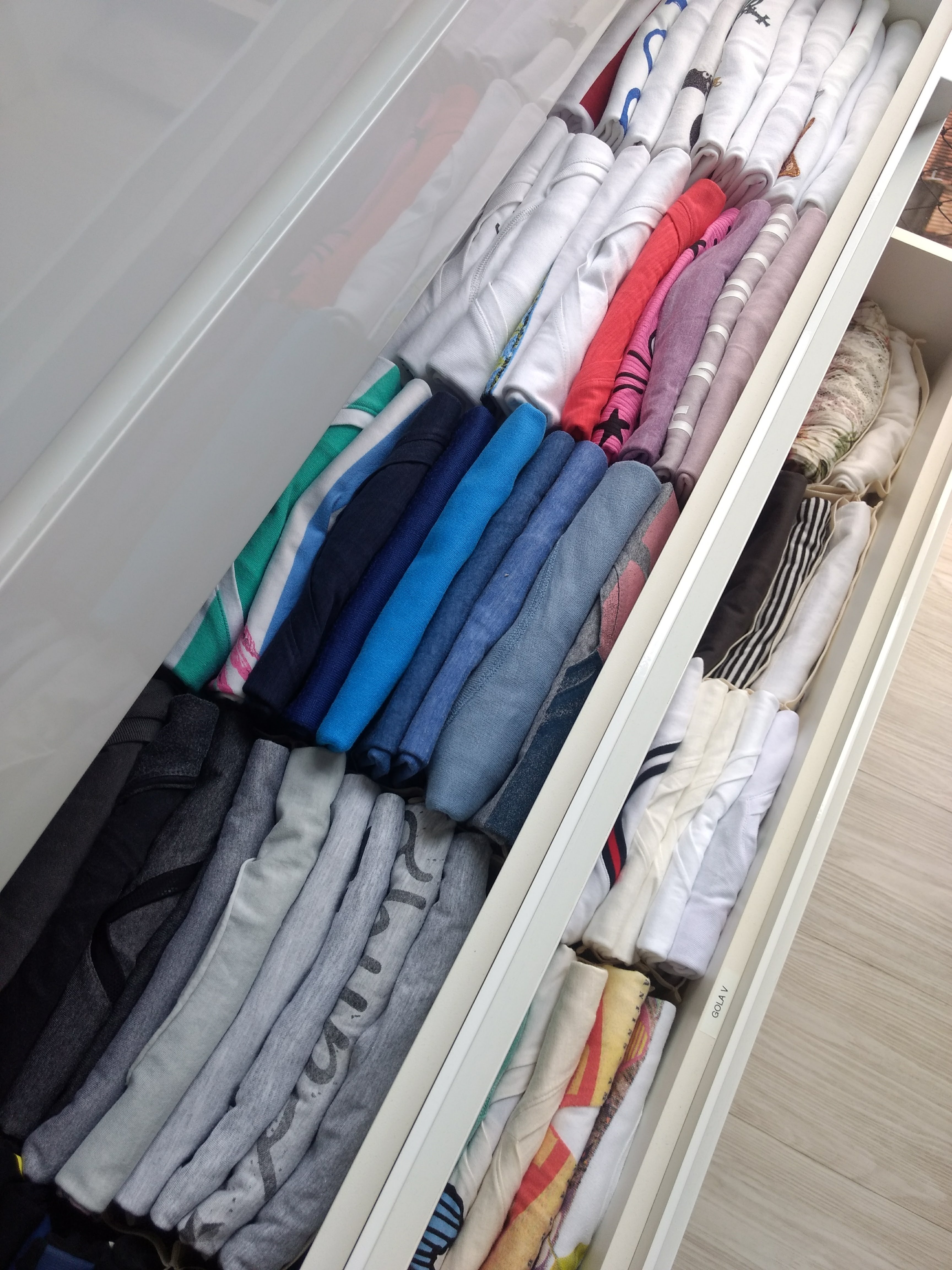 Can be ignored Consecutive fade Aprenda a organizar seu closet ou guarda-roupas em apenas um dia | A Gazeta
