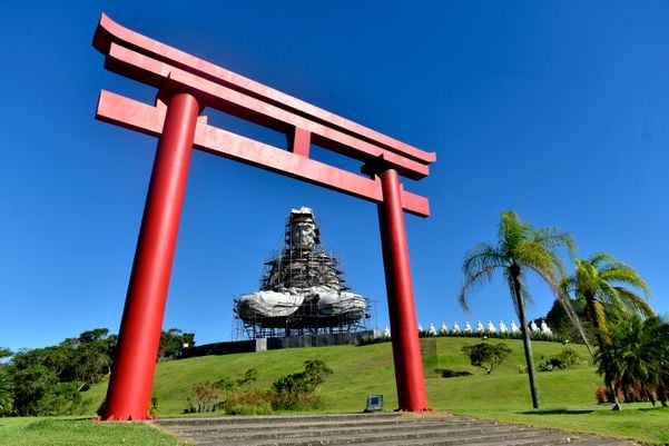 Data: 10/01/2020 - ES - Ibiraçu - Construção do Buda na entrada do Mosteiro Zen Budista, em Ibiraçu - Editoria: Cidades - Fernando Madeira - GZ por Fernando Madeira