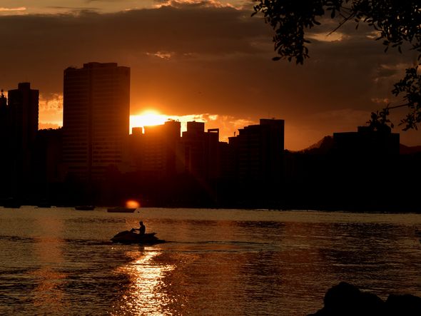 Data: 12/01/2020 - ES - Vitória - Ilha do Frade - Final de um domingo de sol na Ilha de Vitória - Editoria: Cidades- Fernando Madeira - GZ por Fernando Madeira