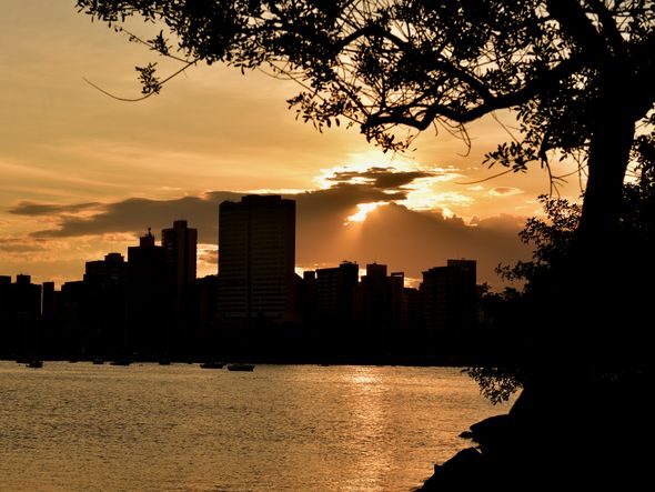 Data: 12/01/2020 - ES - Vitória - Ilha do Frade - Final de um domingo de sol na Ilha de Vitória - Editoria: Cidades- Fernando Madeira - GZ por Fernando Madeira