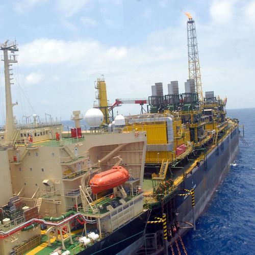 Petrobras economiza US$ 30 milhões ao perfurar poço no litoral do ES