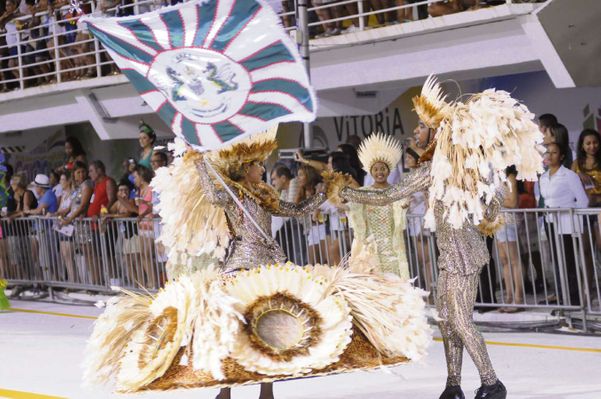Desfile da Escola de Samba Unidos da Piedade no Sambão do Povo no Carnaval de 2013 . Crédito: Carlos Alberto Silva