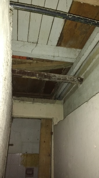 Fotos do interior e de cima do prédio que desabou no Centro de Vitória na madrugada desta quarta-feira (15) por Internauta | A Gazeta