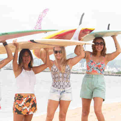 Imagem - Mulheres com mais de 40 anos se redescobrem com o surfe no ES