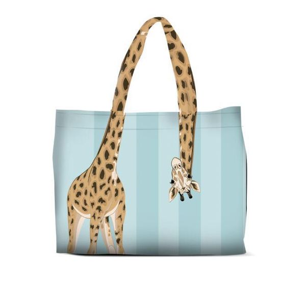 Bolsa de praia da capixaba Nuvem Sublimação para verão 2020 por Divulgação