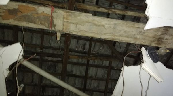 Fotos mostram como era por dentro o prédio que o imóvel que desabou na rua Sete de Setembro por A Gazeta