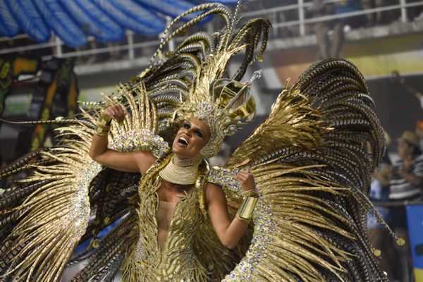 Lorena Fafá no desfile da Independente de Boa Vista, no Carnaval de Vitória 2018. Crédito: Fernando Madeira