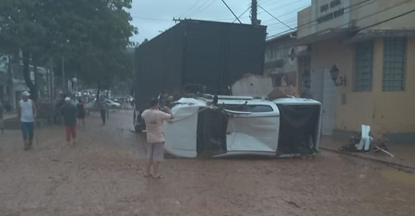 Chuvas causam destruição em Iconha