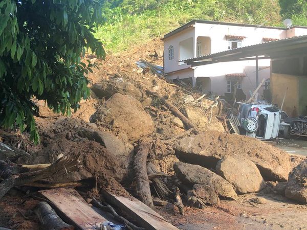 Bombeiros registram cenário de destruição após chuva forte em Iconha, no Sul do ES por Corpo de Bombeiros