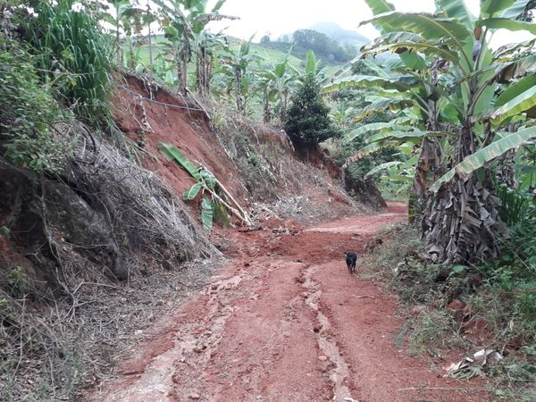 Corretor de imóveis de Jardim Camburi fica isolado em sítio em Alfredo Chaves por Oscar Carneiro