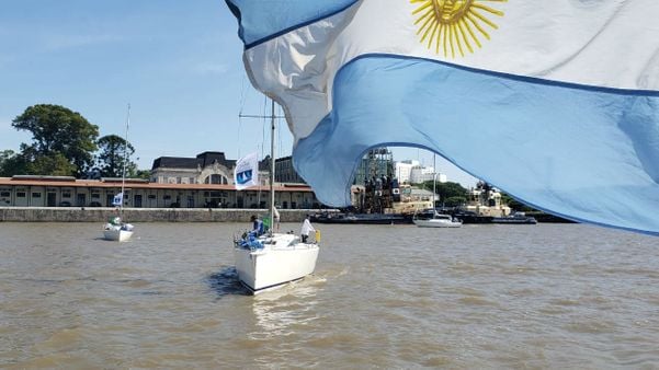 O veleiro + Bravíssimo navegou por águas argentinas e uruguaias para vencer o 26º Rolex Circuito Atlantico Sur