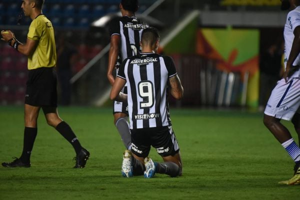 Vitória-ES X Botafogo no Kleber Andrade por Ricardo Medeiros