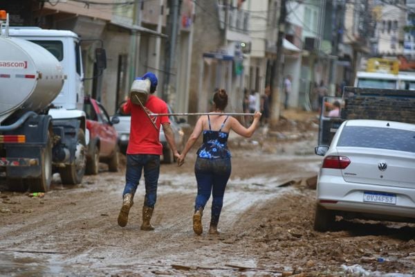 Chuvas deixam rastro de destruição em Iconha, no Sul do Espírito Santo por Fernando Madeira