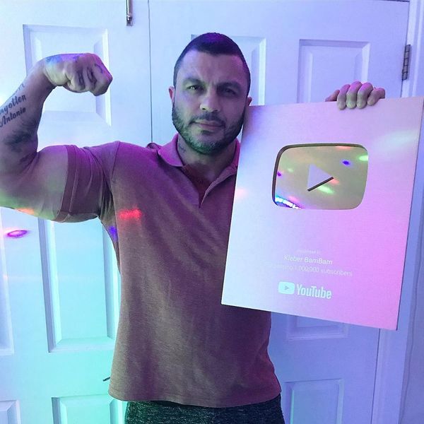 Kleber Bambam venceu o BBB1. Crédito: Instagram/@bambamoficial